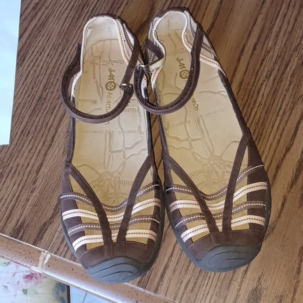 J-41 shoes.  Size 11.  Brown & Pink, EUC  Suede and cotton.  Flats.
